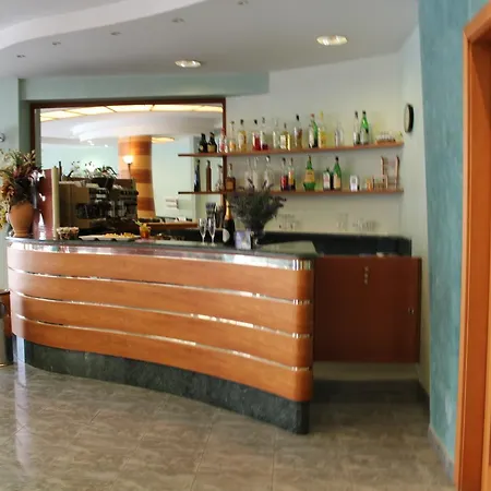 Hotel American 3*